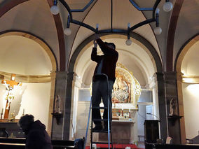 Putzaktion in der Weingartenkapelle (Foto: Elisabetha Rößler)